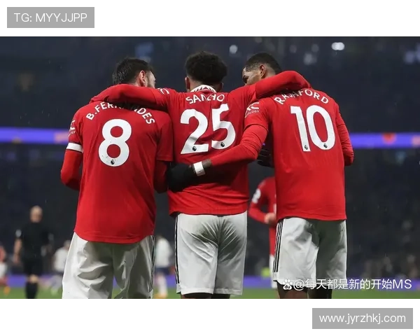 球迷热议焦点背后球队变局与未来走向解析赛季风云与战术革新全景观察 - 副本 - 副本 - 副本 (2)